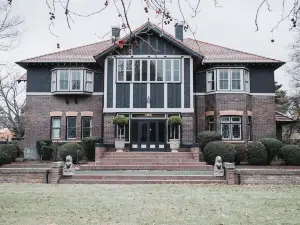 Lindsay House Guesthouse