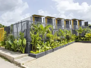 Containers Bacalar