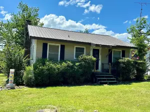 Sailfish Cottage -Tenkiller Lake Snake Creek Marina-5 Min to 1864 Wedding Venue.