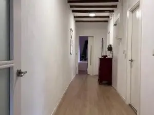 Alojamiento Con Encanto en Planta Superior Ideal Para Trabajo y Escapadas Familiares en Montserrat