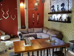 Lion's Guesthouse and the Buck&Lion Restaurant