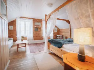 Helgaker Gård