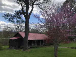 Cabell Cottage Offers The Perfect Getaway.