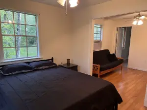 Cozy Camp w/ Fire Pit, Grill and Waterfront View of River. Pet Friendly! Wifi!