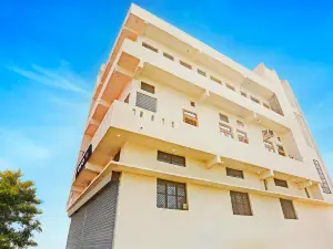 Hitech Hotal