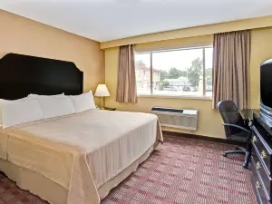 Howard Johnson by Wyndham Pikesville