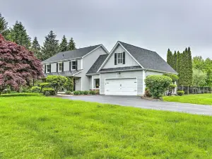 Serene Hudson Valley Escape in Historic Montgomery with Hottub,Pool,King Suite