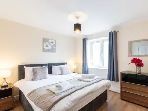 อพาร์ทเมนต์ 1 ห้องนอน Velvet พร้อมระเบียง, Hoddesdon