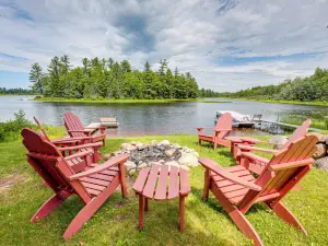 Dock, Fire Pit Historic Lakefront Cabin in Mercer