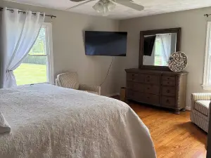 Riverfront House in Kilmarnock-Perfect for the whole Family