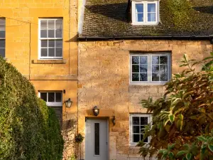 Magnolia Cottage
