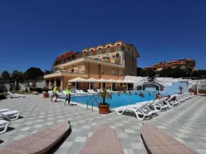 帕拉迪索大酒店