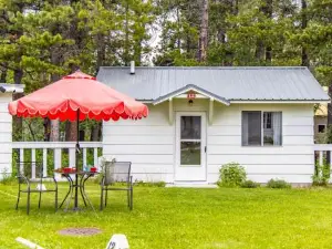 Jacobson's Cottages