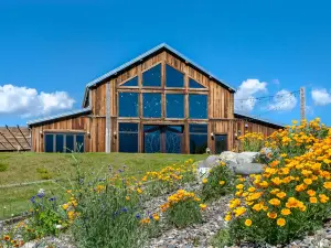 Yellowstone Valley Lodge, Ascend Hotel Collection
