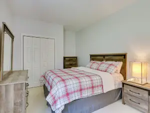 Basye Getaway w/ Pool Access, 2 Mi to Bryce Resort