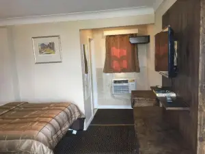 Mayflower Motel