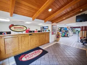 Bethpage Hewick One-Bedroom Cottage 25