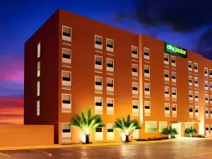 City Express Junior by Marriott Cancun