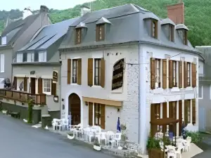 Logis Hôtel-Restaurant les Coudercous