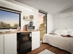 Toowoomba Valley Views by Tiny Away