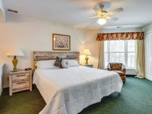 Pigeon Vacation Rental w/ Community Hot Tub!