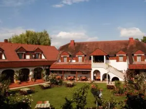 Hotel Weingut Rosenhof
