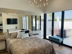 Modern luxury vacation home