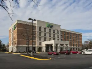 Holiday Inn Express & Suites LAUREL by IHG