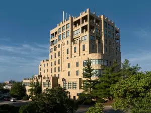 The Oread Lawrence, Tapestry Collection by Hilton