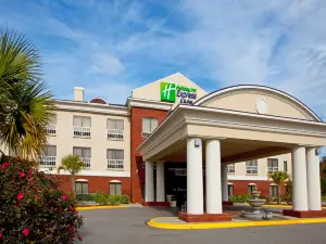 Holiday Inn Express & Suites QUINCY I-10 by IHG