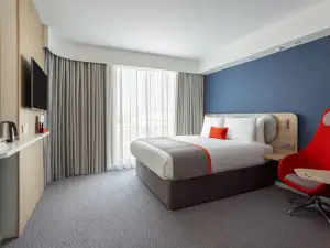 ホリデイ イン エクスプレス アンド スイーツ デベンター by IHG