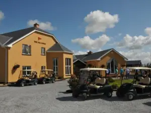 The 19th Golf Lodge