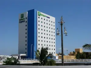 Holiday Inn Express 韋拉克魯斯州博卡拉德爾里奧