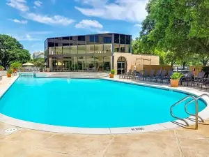 Austin Southpark Hotel