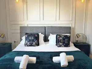 No. 1 High Street - Boutique Rooms