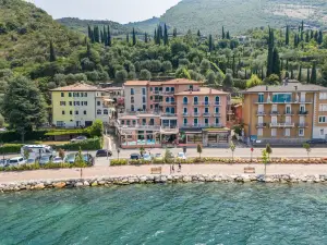 Lake Hotel Ifigenia