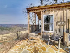 Peaceful Mountain Air Getaway w/ Fire Pit!