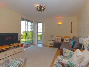 2 Bed Seapoint Birchington Escape By ADLIV