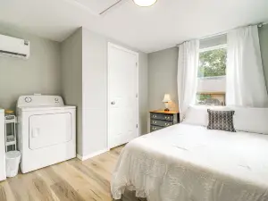 Honey Creek Cabin on Grand Lake w/ Private Dock!