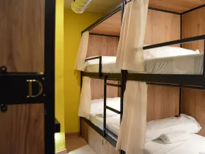 Debod Hostel