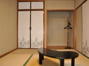 Tuktuk House
