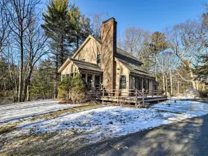 Peaceful Goshen Cottage w/ Screened Porch & Views!