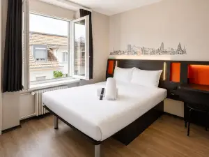 easyHotel Zurich Main Station
