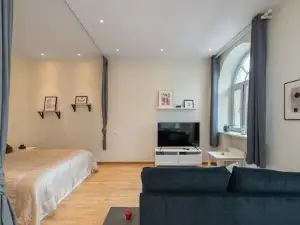 Freedom Avenue Apartment by Polo Apartments