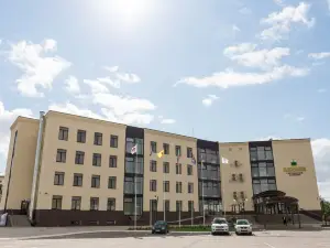 Gostinechniy Kompleks Lyubim