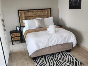 Khutsong Apartmentss