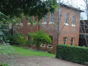 Old Parkes Convent