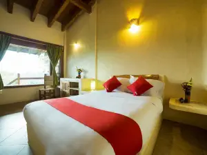 Hotel Las Piñas Avandaro, Ismael Delgado Loza