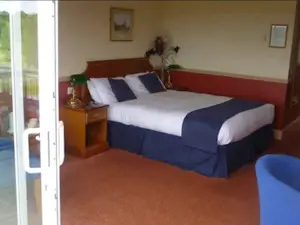 London Beach Country Hotel & Golf Club