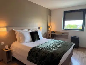 One Loft Hotel